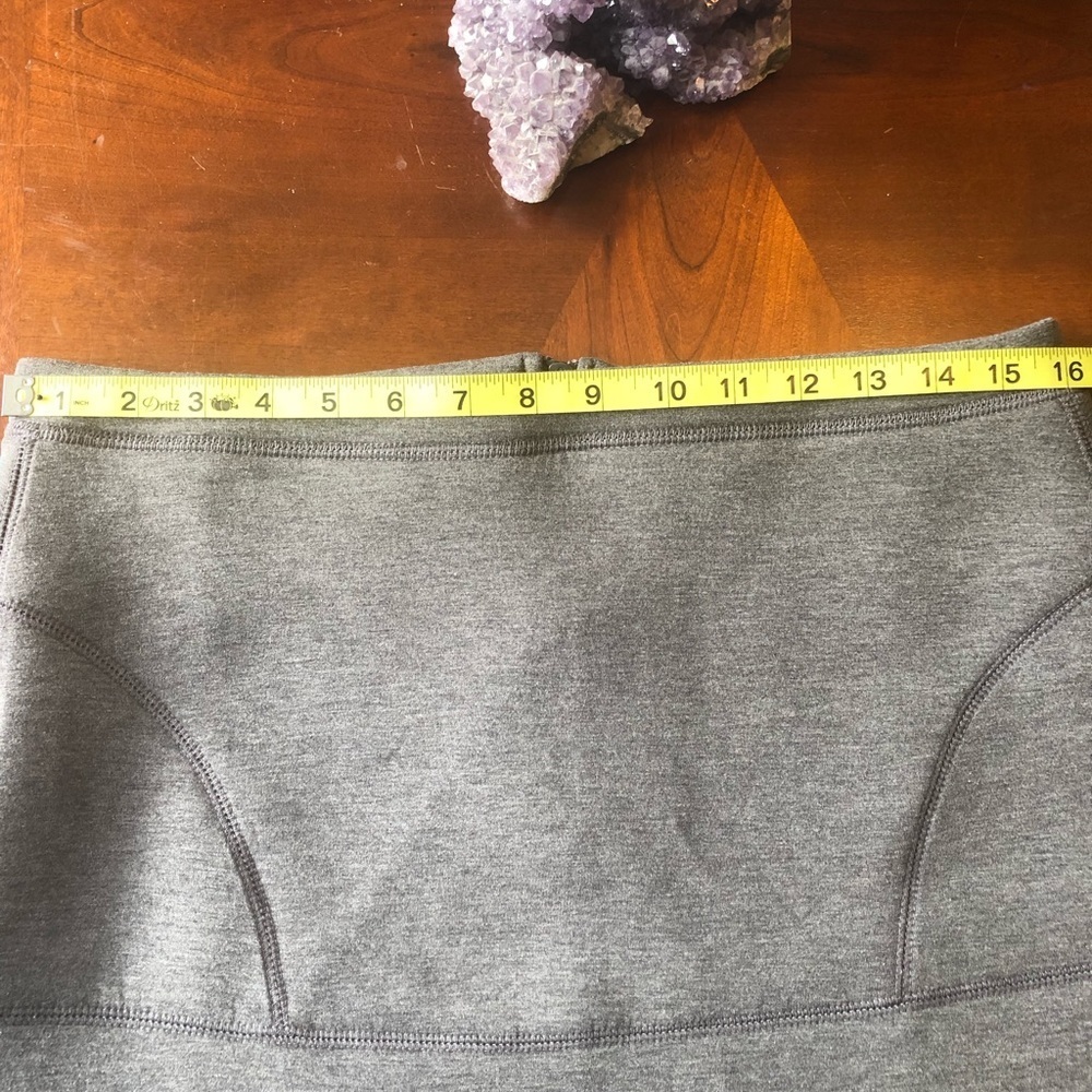Harv’e Bernard Grey athletic, casual, stretchy, flirty mini skirt Size Large - Picture 4 of 7